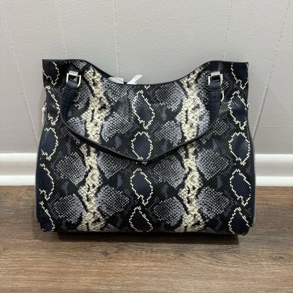 Vince Camuto Emely Snake Embossed Leather Tote Bag NEW Blue‎ Black